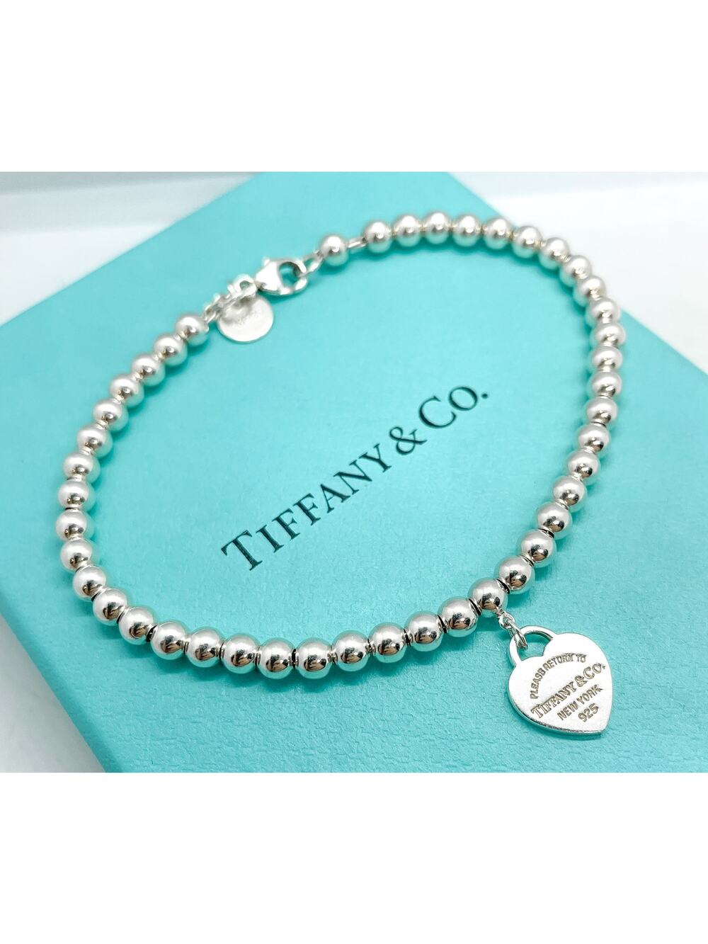 Tiffany & Co. Return to Tiffany Mini Heart Charm Bead Bracelet Silver 6.75”
